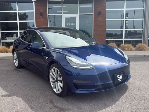 Used 2018 Tesla Model 3 Long Range AWD/4WD image 2