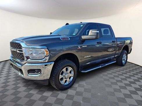 Used 2024 RAM 2500 Big Horn AWD/4WD image 3