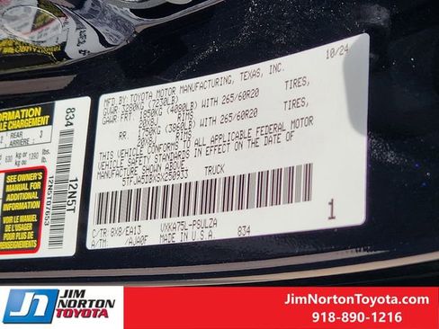 Used 2025 Toyota Tundra Limited w/ Power Package AWD/4WD image 34