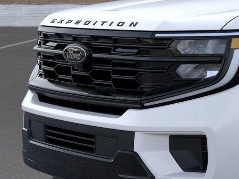 New 2026 Ford Expedition Max Platinum image 17