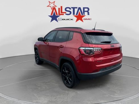 Used 2025 Jeep Compass Latitude w/ Altitude Special Edition AWD/4WD image 5