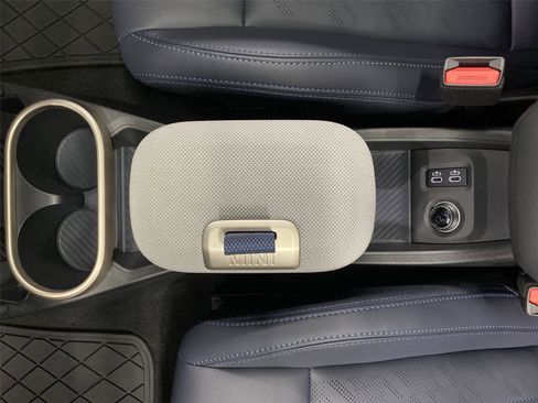 Certified 2025 MINI Cooper S image 27