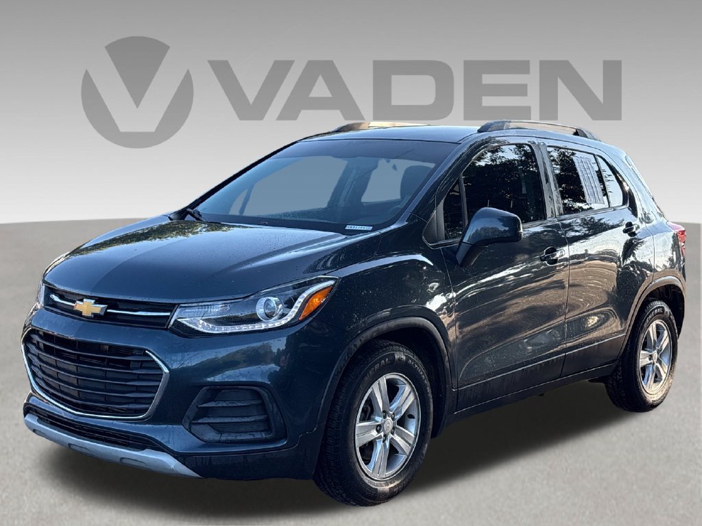 Used 2022 Chevrolet Trax LT w/ LT Convenience Package FWD image 1