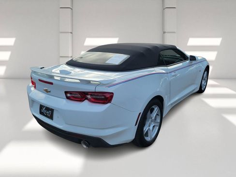 Used 2024 Chevrolet Camaro LT w/ Technology Package image 5