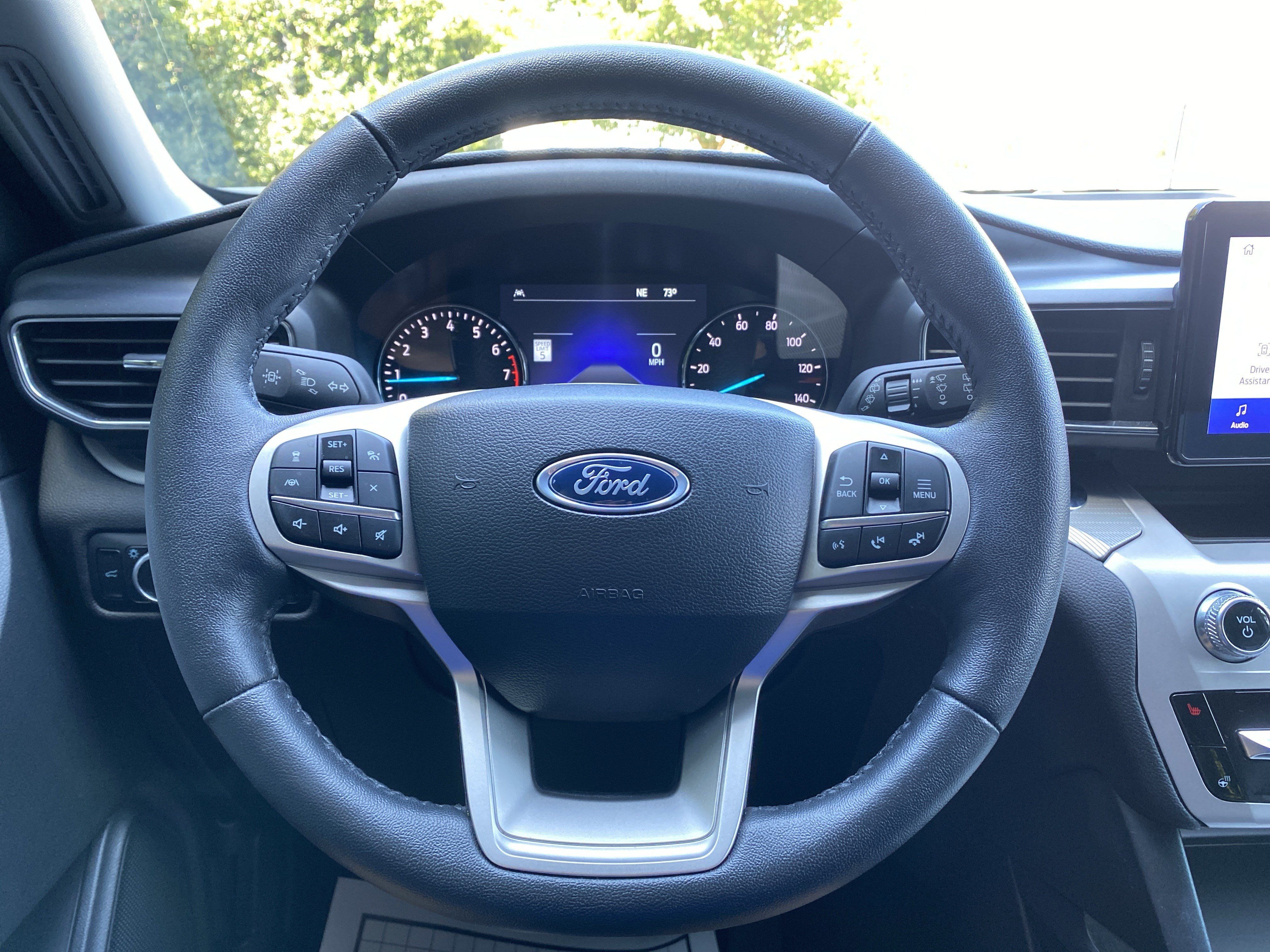 Used 2023 Ford Explorer XLT w/ Equipment Group 202A RWD image 18