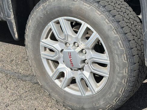 Used 2022 GMC Sierra 2500 SLT w/ Gooseneck/5TH Wheel Package image 7