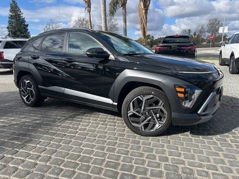 New 2026 Hyundai Kona SEL Premium image 4