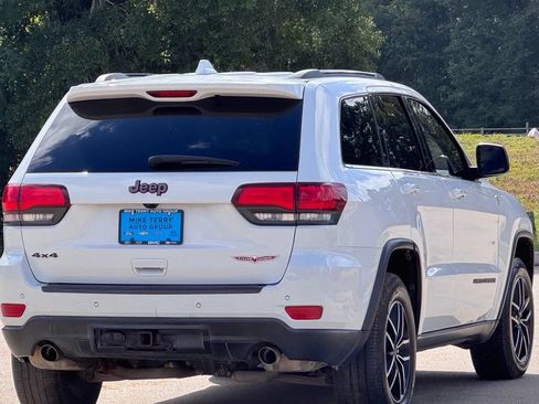 Used 2020 Jeep Grand Cherokee Trailhawk AWD/4WD image 13