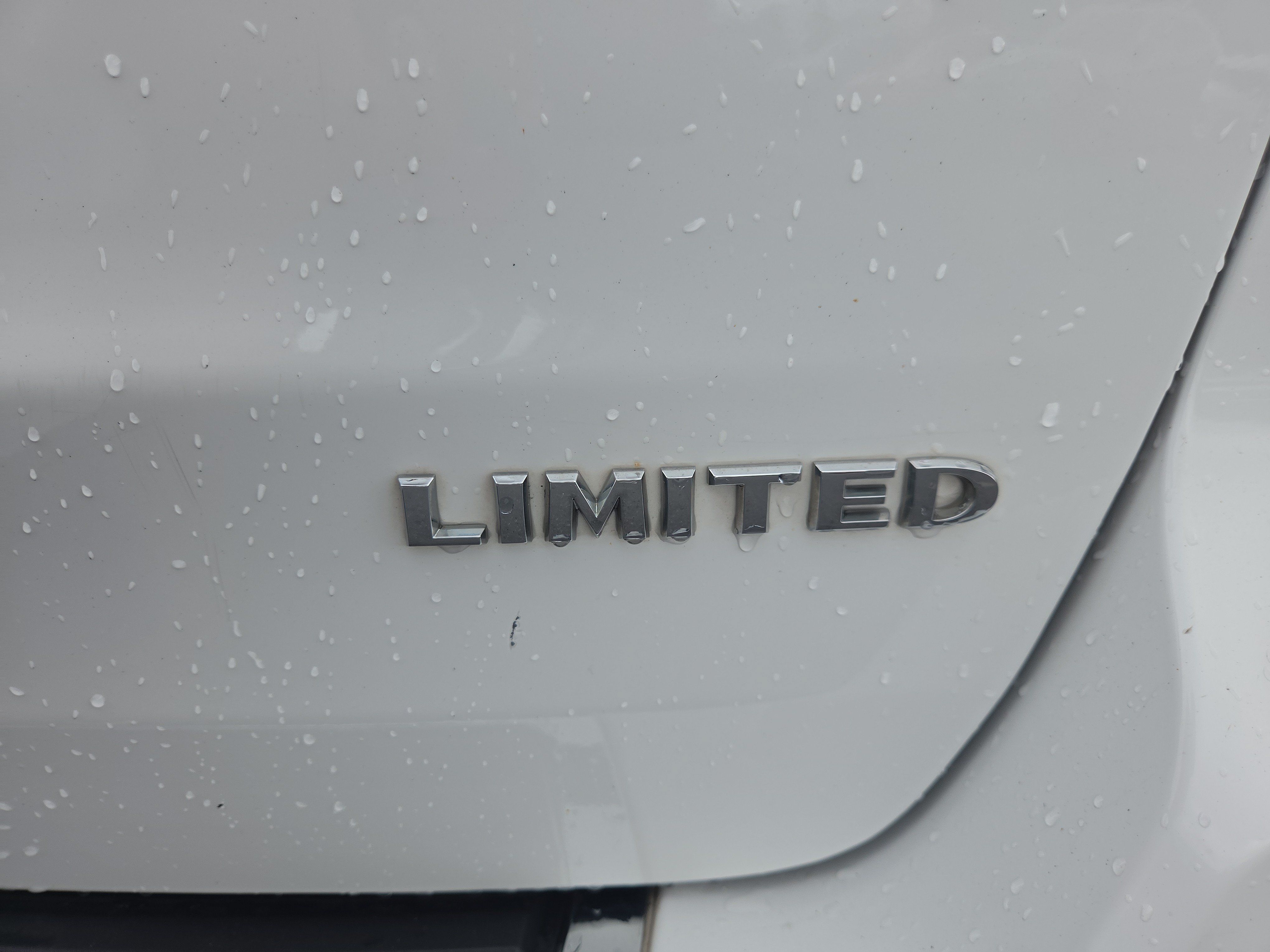 Used 2017 Jeep Grand Cherokee Limited AWD/4WD image 24