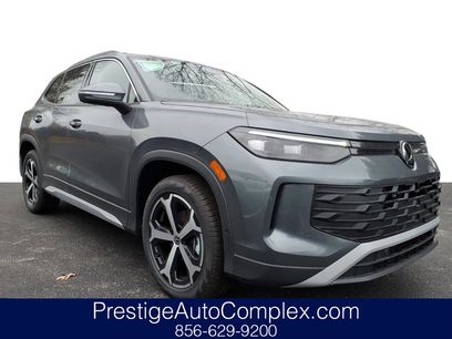 New 2025 Volkswagen Tiguan SE