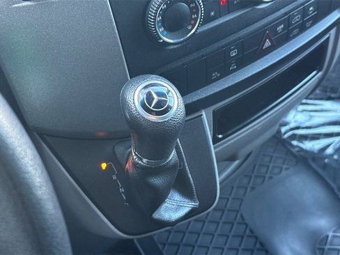 Used 2016 Mercedes-Benz Sprinter 2500 image 24