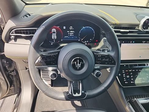 Used 2023 Maserati Grecale Modena image 4