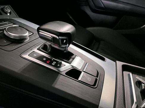 Used 2020 Audi Q5 2.0T Premium image 14