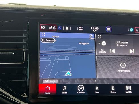 Used 2021 Dodge Durango R/T w/ Technology Group AWD/4WD image 21