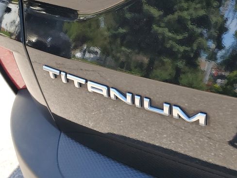 Used 2020 Ford Escape Titanium AWD/4WD image 27