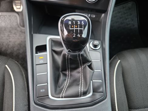 Used 2024 Volkswagen Jetta Sport FWD image 21