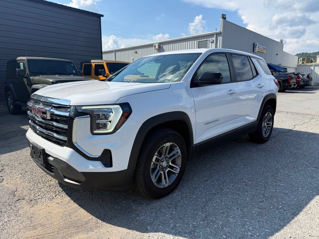Used 2026 GMC Terrain Elevation AWD/4WD image 1