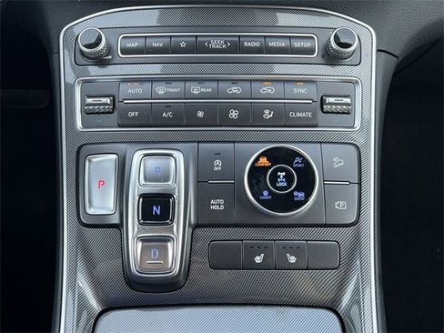 Used 2023 Hyundai Santa Fe SEL image 4
