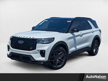 Used 2025 Ford Explorer ST