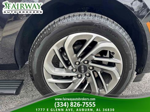 Used 2025 Lincoln Navigator Reserve AWD/4WD image 35