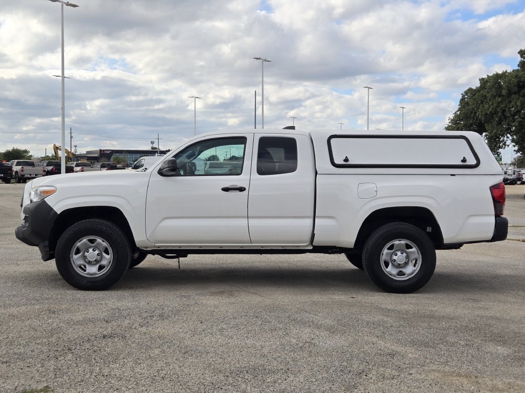 Used 2022 Toyota Tacoma SR RWD image 4
