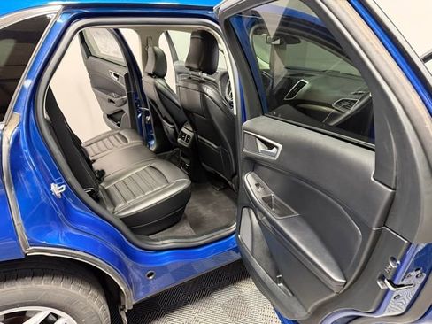 Used 2023 Ford Edge SEL w/ Convenience Package image 24