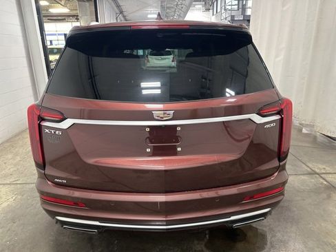 Used 2023 Cadillac XT6 Premium Luxury image 5