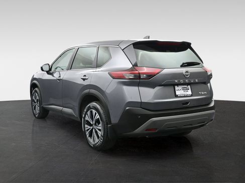 Used 2023 Nissan Rogue SV AWD/4WD image 2