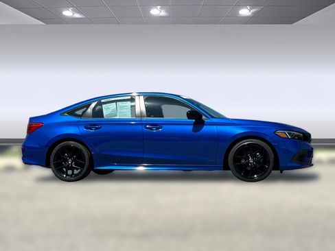 Used 2024 Honda Civic Sport image 8