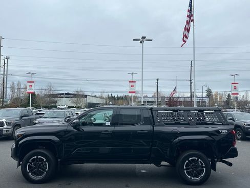 New 2025 Toyota Tacoma TRD Sport image 6