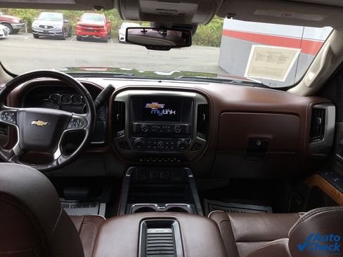 Used 2016 Chevrolet Silverado 3500 High Country w/ Duramax Plus Package image 32