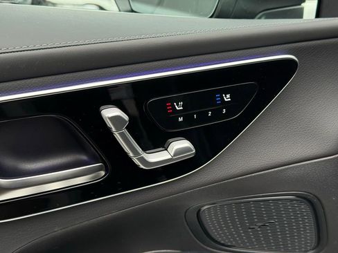 New 2026 Mercedes-Benz GLC 300 GLC 300 image 2