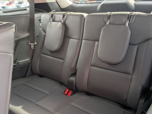 Used 2025 Ford Explorer Active w/ Active Comfort Package image 29