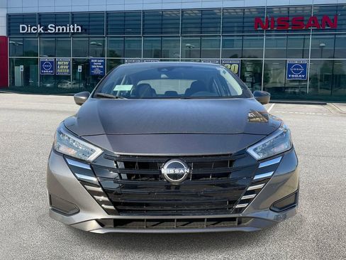 Used 2025 Nissan Versa SV w/ Trunk Package image 2