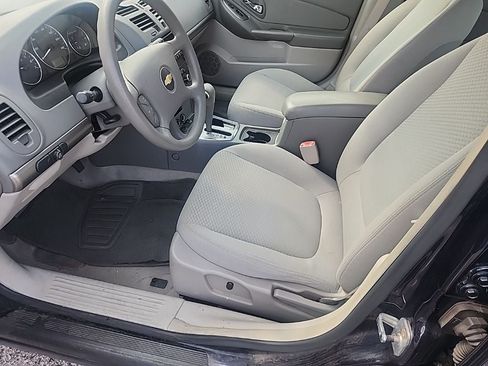Used 2007 Chevrolet Malibu LS FWD image 12