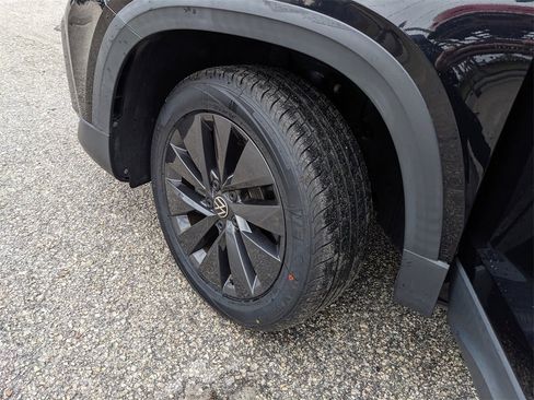 Certified 2022 Volkswagen Taos S image 36