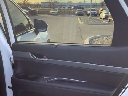 Used 2021 Hyundai Palisade SEL w/ Premium Package image 21