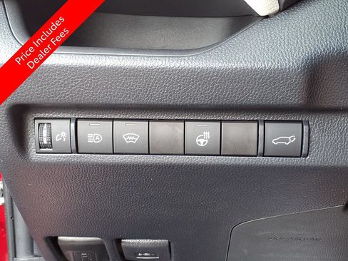 Used 2023 Toyota RAV4 XLE Premium AWD/4WD image 31