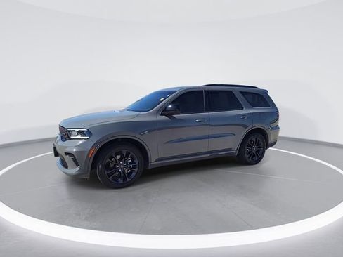 Used 2024 Dodge Durango SXT w/ SXT Blacktop Group image 3