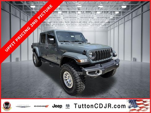 New 2025 Jeep Gladiator Sport w/ Premium Package AWD/4WD image 1
