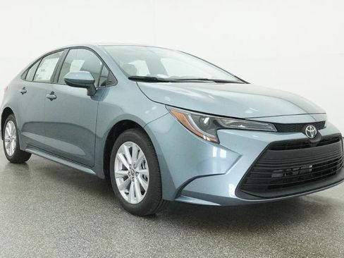 New 2026 Toyota Corolla LE image 9