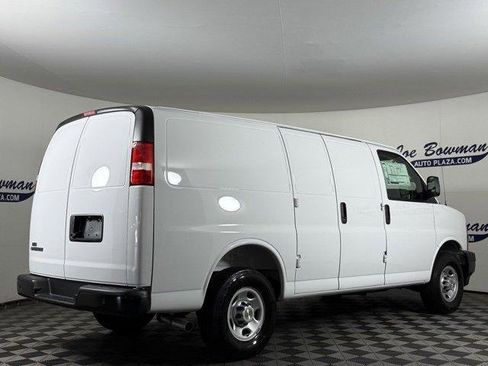 New 2025 Chevrolet Express 2500 Regular Wheelbase w/ Driver Convenience Package image 4