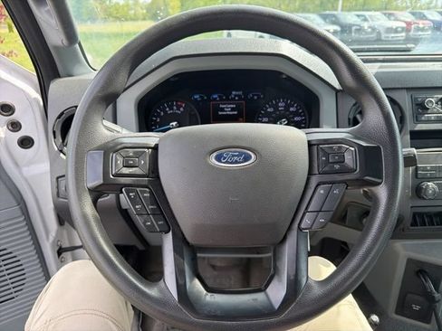 Used 2022 Ford F750 2WD Regular Cab Super Duty image 32