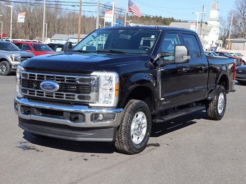 New 2026 Ford F350 XLT w/ FX4 Off-Road Package AWD/4WD image 15