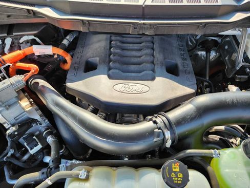 Used 2022 Ford F150 Platinum w/ Equipment Group 701A High AWD/4WD image 15