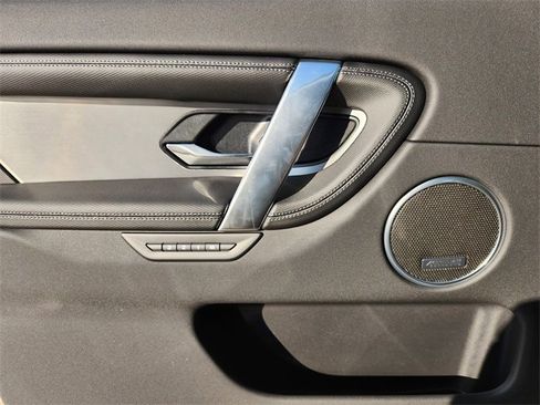 New 2026 Land Rover Discovery Sport Landmark image 16