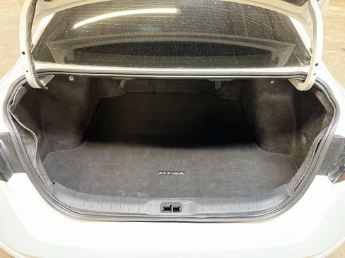 Used 2023 Nissan Altima 2.5 SR FWD image 24