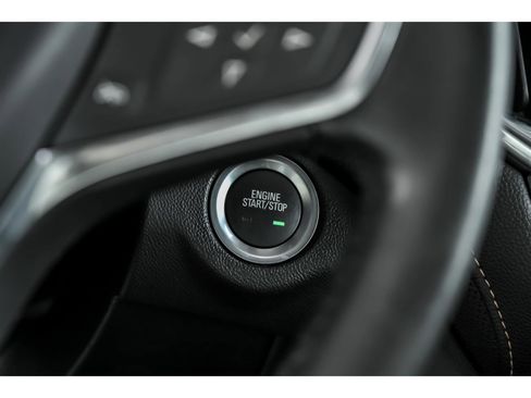 Used 2019 Chevrolet Equinox Premier image 17