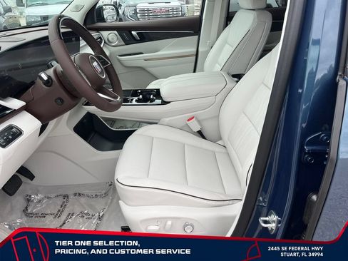 New 2026 Buick Enclave Avenir w/ Super Cruise Package AWD/4WD image 9