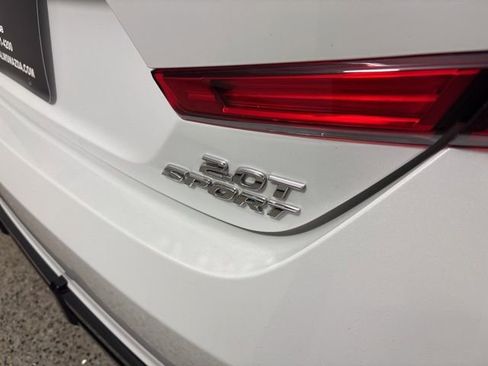Used 2022 Honda Accord Sport image 10